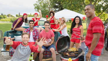 Liquor Store Tips for a Successful Tailgate or Football Party